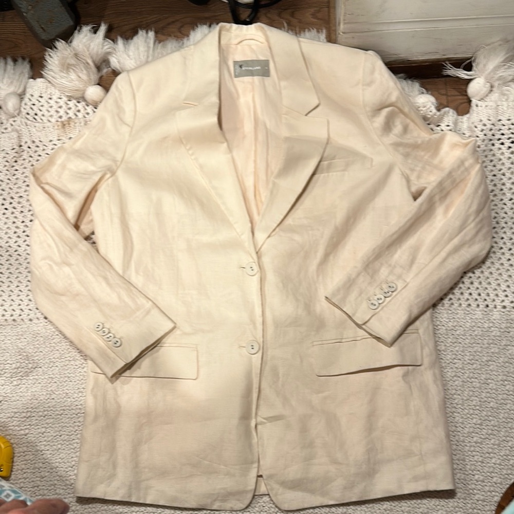 EVERLANE PADDED SLEEVES SELL 100%LINEN  OUTSIDE 100%COTTON. Cream Women's Blazer